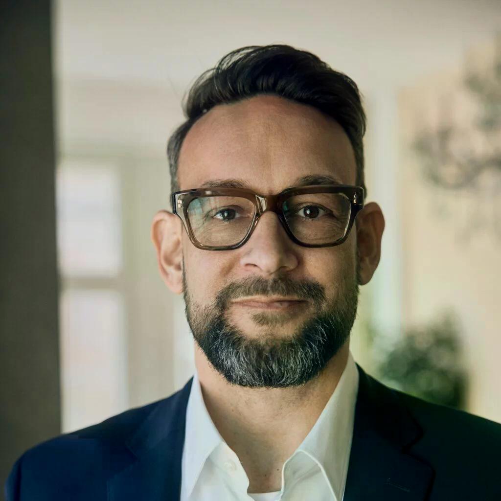 Dr. Patrick Mausfeld-Lafdhiya Dr. Patrick Mausfeld-Lafdhiya